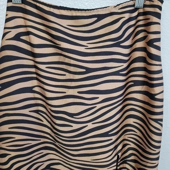 Forever 21 Annie High Front Slit Animal Print Midi Skirt - Picture 5 of 15